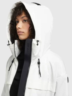 Khujo Jacke BLAIR2 In Weiß -Khujo Verkäufe khujo jacke blair2 in weiss 6 scaled